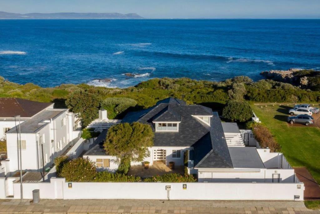 Wild Waters At Kraal Rock On The Cliffs In Hermanus Villa Bagian luar foto